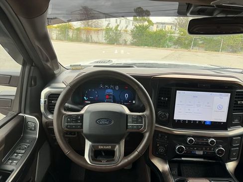Certified 2025 Ford F150 King Ranch AWD/4WD image 33