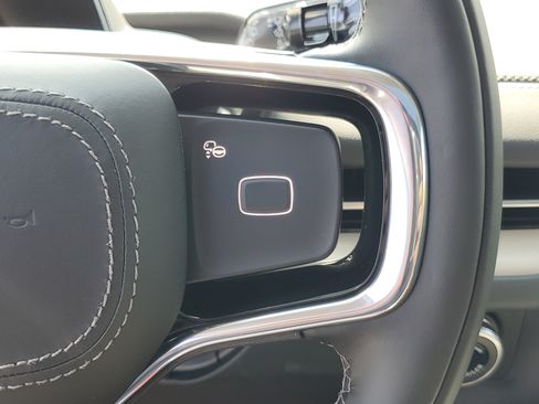 New 2027 Lincoln Navigator Reserve AWD/4WD image 18