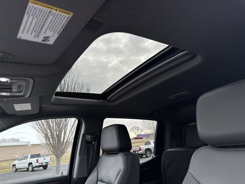 Used 2023 GMC Sierra 1500 SLT w/ SLT Premium Plus Package image 27