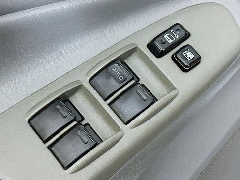 Used 2011 Toyota Tacoma 4x4 Double Cab image 18