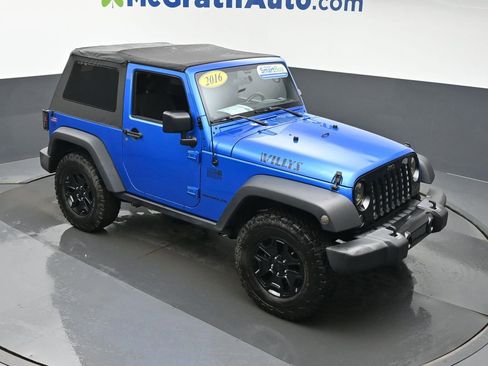 Used 2016 Jeep Wrangler Sport image 3