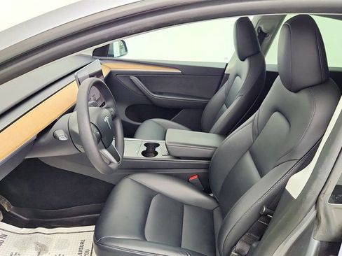 Used 2024 Tesla Model Y Long Range image 24