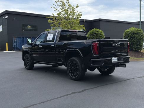 Used 2026 GMC Sierra 2500 Denali Ultimate AWD/4WD image 17