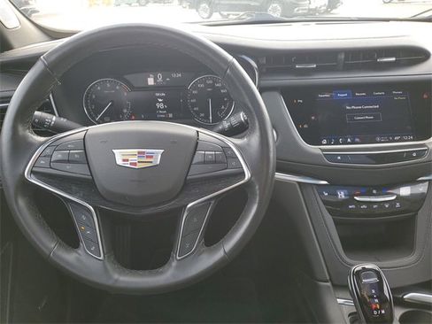 Certified 2023 Cadillac XT5 Premium Luxury w/ LPO, Floor Liner Package image 26
