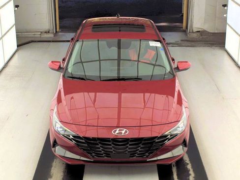Used 2023 Hyundai Elantra Limited FWD image 2