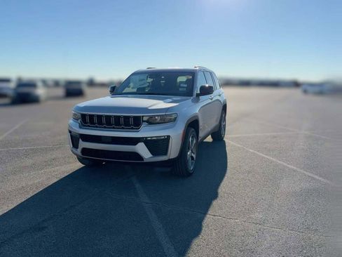 New 2026 Jeep Grand Cherokee Limited image 3
