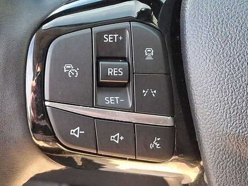 Used 2025 Ford Escape Platinum w/ Class II Trailer Tow Package AWD/4WD image 21