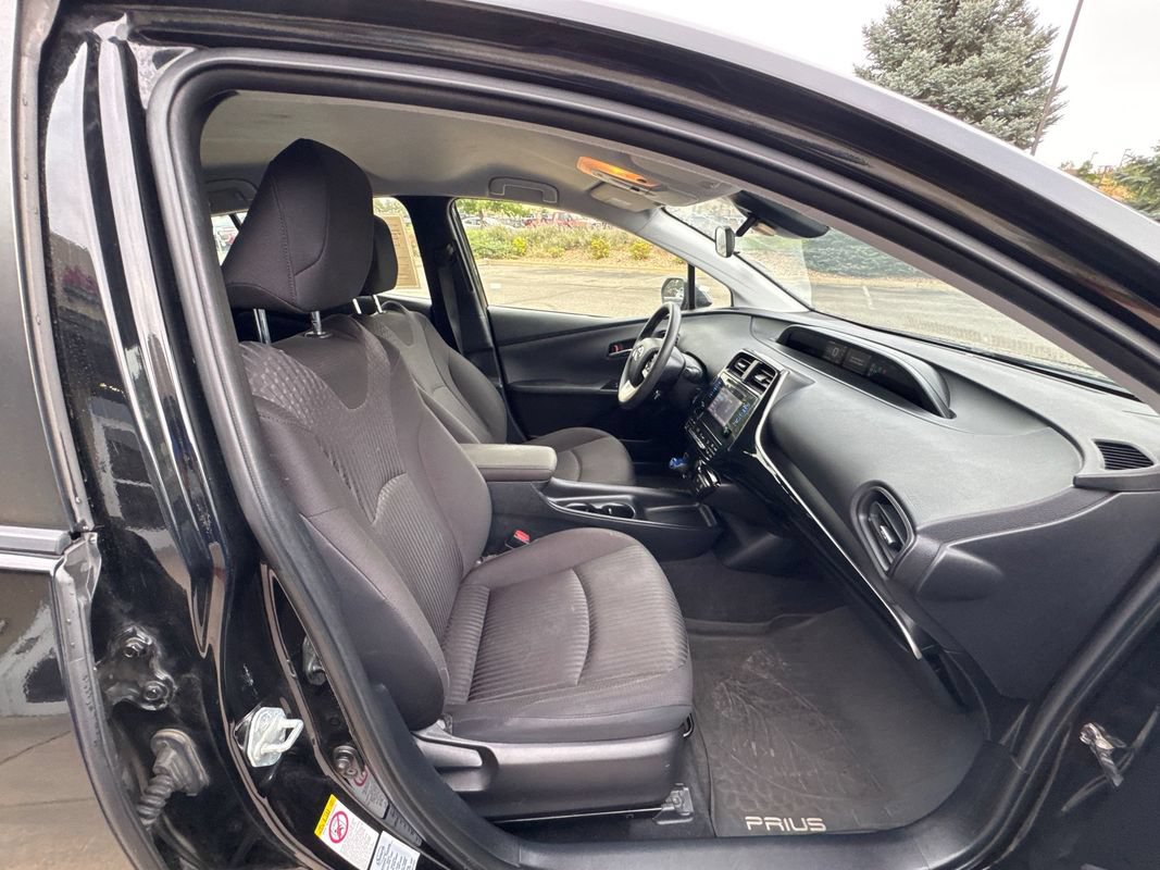 Used 2017 Toyota Prius One FWD image 19
