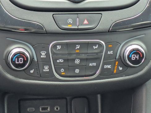 Used 2022 Chevrolet Equinox RS image 26