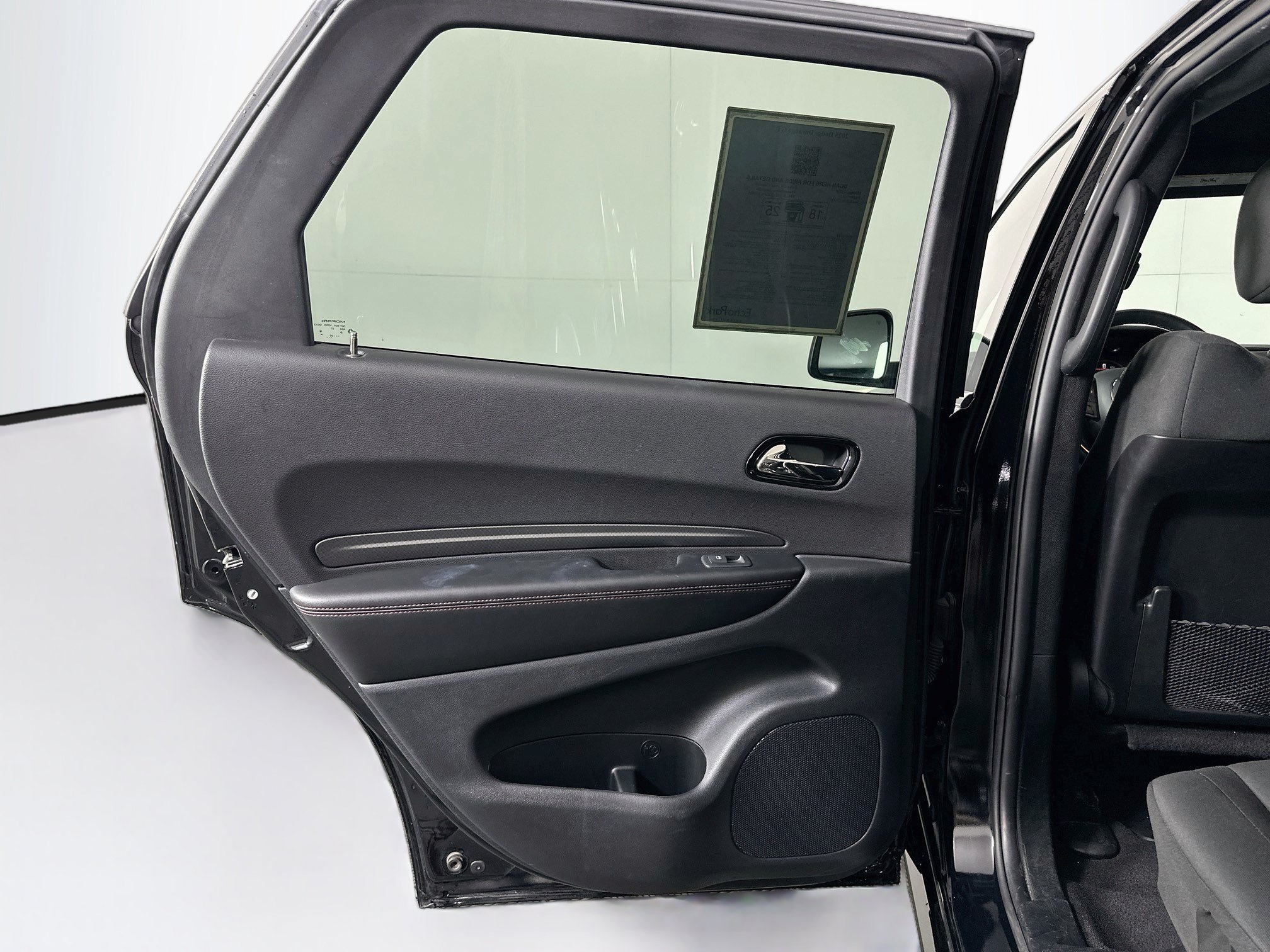 Used 2025 Dodge Durango GT RWD image 27