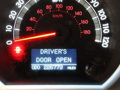 Used 2013 Toyota Sequoia Platinum RWD image 46