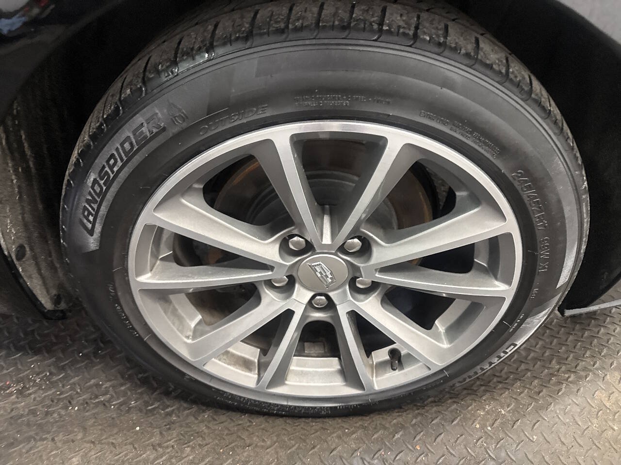 Used 2019 Cadillac CTS Luxury RWD image 9