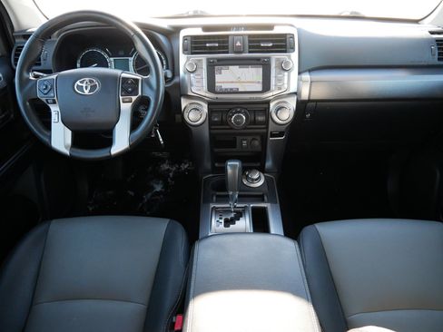 Used 2019 Toyota 4Runner SR5 Premium image 10