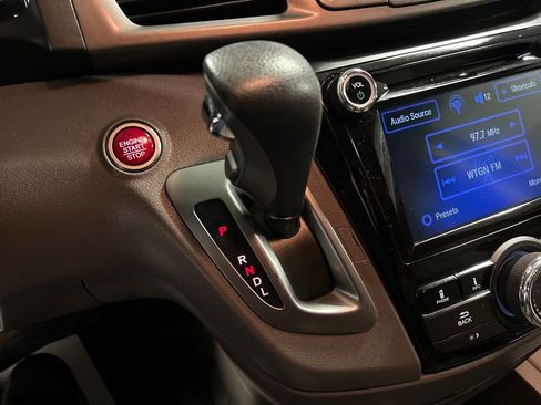 Used 2016 Honda Odyssey SE image 18