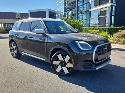 Certified 2025 MINI Cooper Countryman S w/ Comfort Package Max image 29