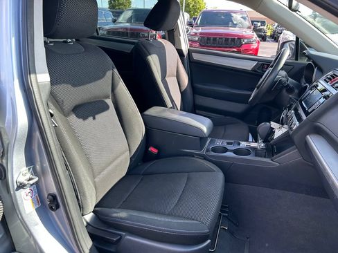 Used 2018 Subaru Outback 2.5i AWD/4WD image 23