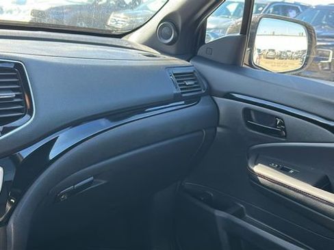 Used 2025 Honda Passport Black Edition image 20