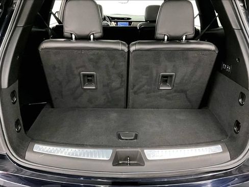 Used 2022 Cadillac XT6 Sport w/ Platinum Package AWD/4WD image 43