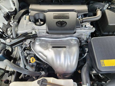 Used 2015 Toyota Camry LE image 31