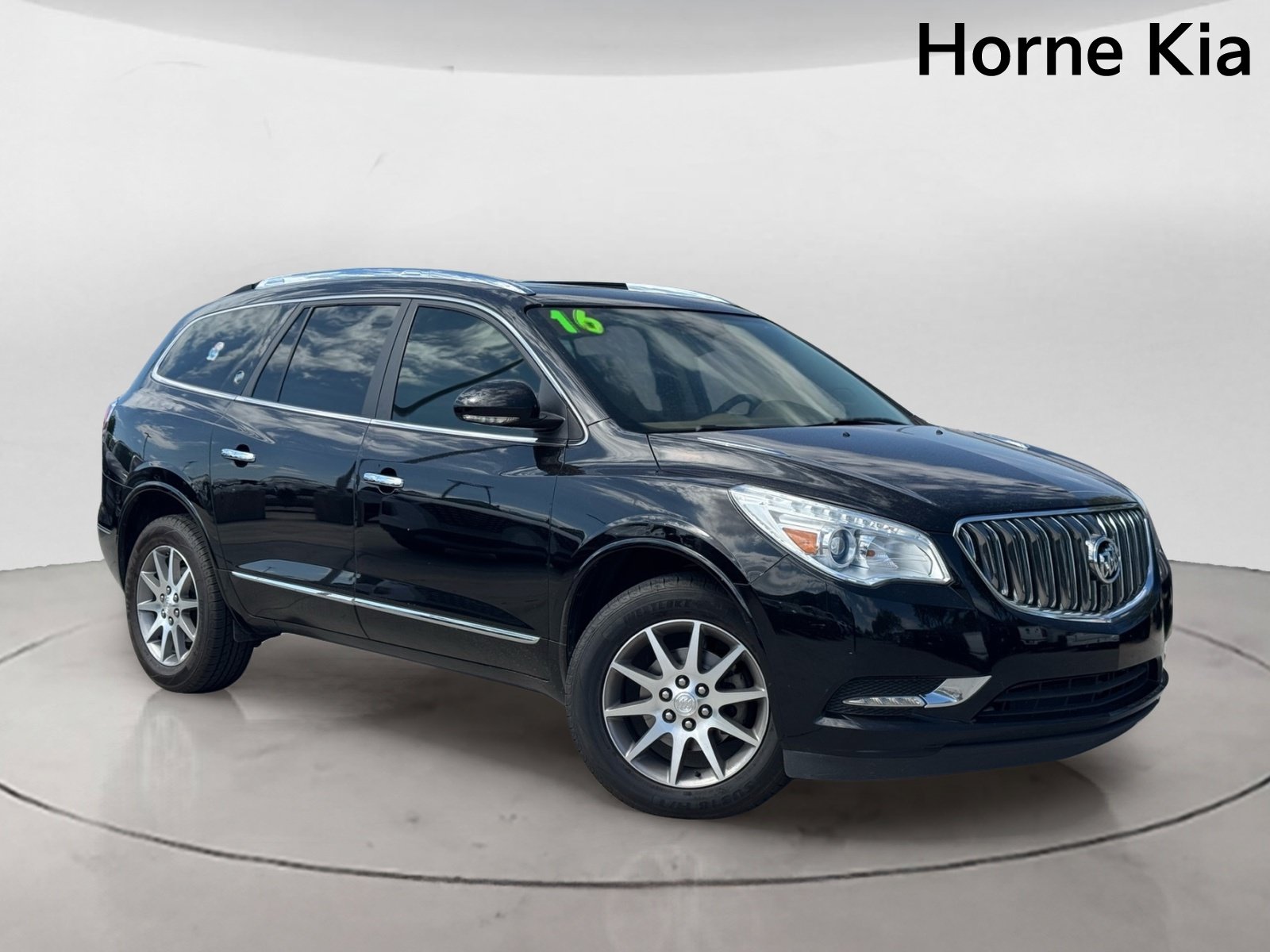 Used 2016 Buick Enclave Leather FWD image 2