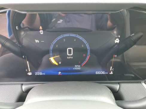 Used 2024 Chevrolet TrailBlazer LT w/ Driver Confidence Package FWD image 10
