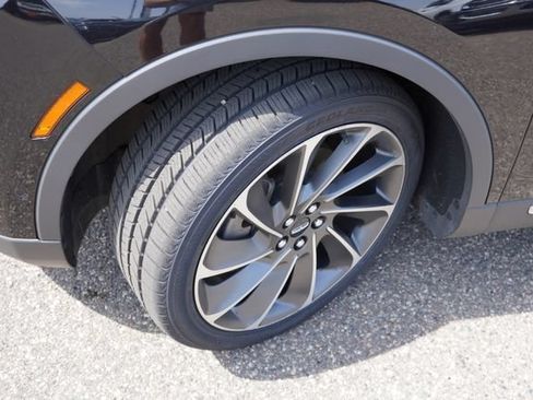 Used 2022 Lincoln Nautilus Reserve w/ Equipment Group 201A AWD/4WD image 13