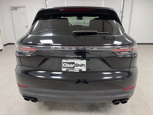 Used 2022 Porsche Cayenne Platinum Edition AWD/4WD image 9
