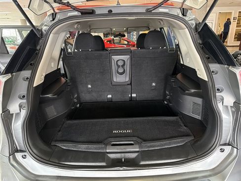 Used 2016 Nissan Rogue S image 26