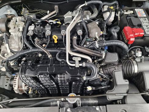 Used 2025 Nissan Altima 2.5 SV FWD image 30