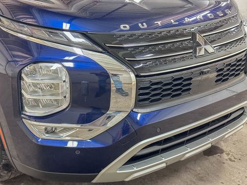 Used 2023 Mitsubishi Outlander SE image 15
