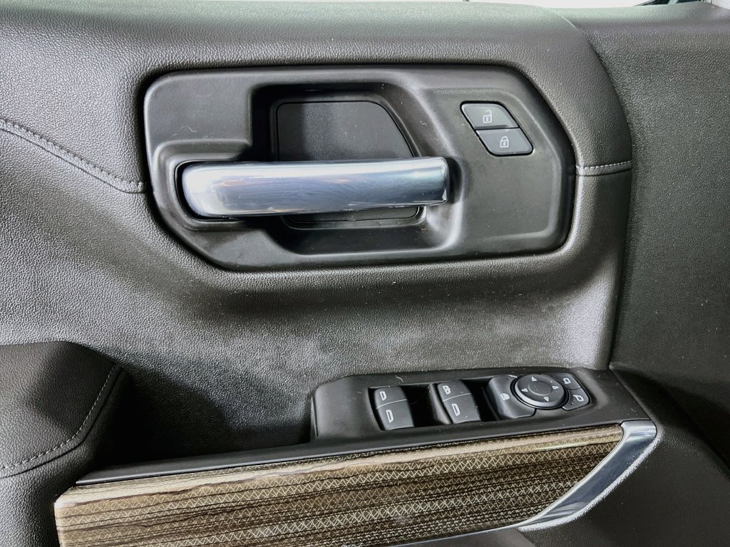 Used 2021 Chevrolet Silverado 1500 RST w/ Bed Protection Package AWD/4WD image 24