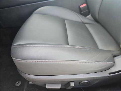 Used 2025 MAZDA MAZDA3 s image 28