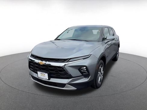 Used 2025 Chevrolet Blazer LT FWD image 7