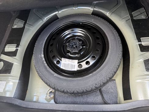 Used 2011 Buick Regal CXL w/ RL4 Preferred Equipment Group FWD image 15