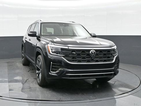 New 2026 Volkswagen Atlas SEL Premium R-Line AWD/4WD image 2