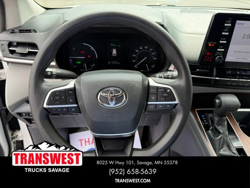 Used 2021 Toyota Sienna LE AWD/4WD image 12