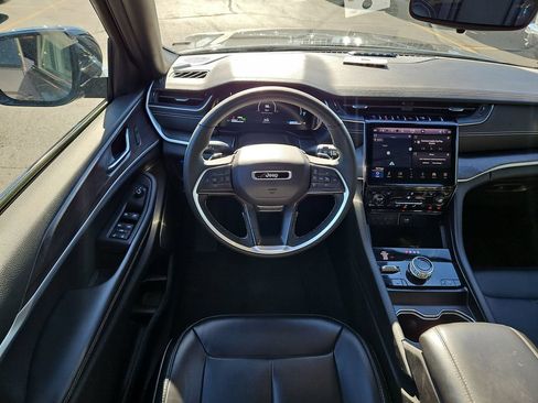 Used 2024 Jeep Grand Cherokee Limited 4xe AWD/4WD image 13