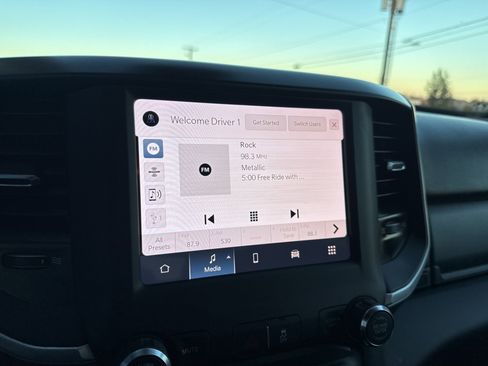 Used 2024 RAM 2500 Big Horn image 23