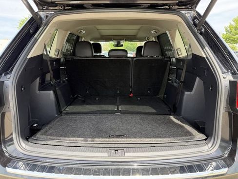 Used 2023 Volkswagen Atlas SEL Premium image 32