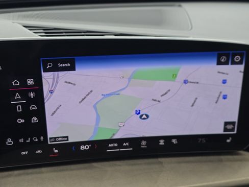 Certified 2025 Audi Q5 Premium w/ Convenience Package image 11