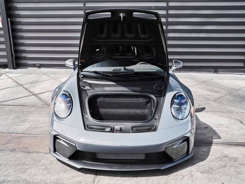 Used 2025 Porsche 911 GT3 RWD image 21