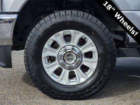 Used 2022 Ford F250 XLT w/ FX4 Off-Road Package image 10