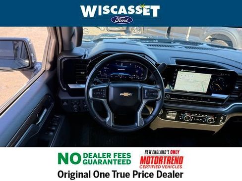 Used 2025 Chevrolet Silverado 1500 LT image 7