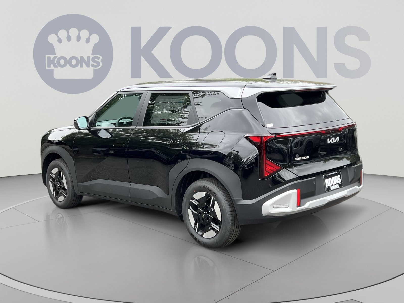 New 2027 Kia Seltos LX FWD image 4