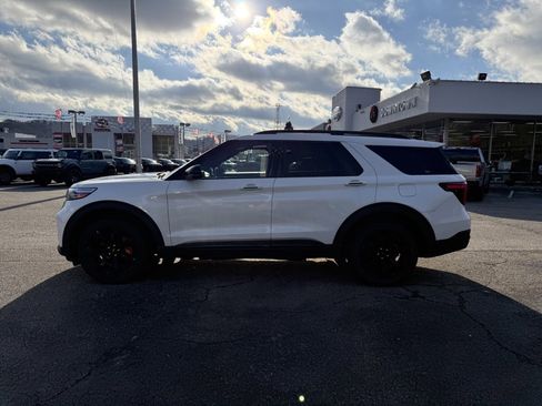 Used 2021 Ford Explorer ST w/ Equipment Group 401A image 6