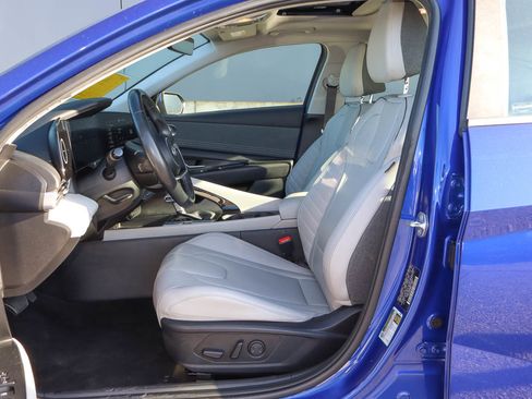 Used 2024 Hyundai Elantra Limited FWD image 7