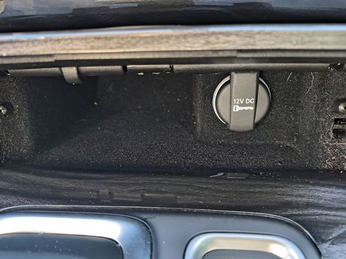 Used 2022 Chrysler 300 Touring L image 20