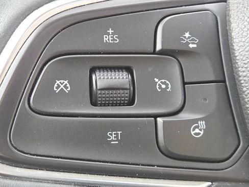 Used 2022 Buick Envision Avenir w/ Technology Package II image 30