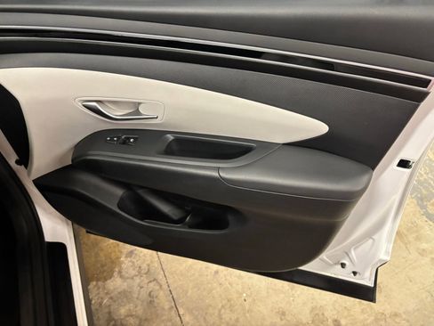 Certified 2022 Hyundai Tucson SE FWD image 19