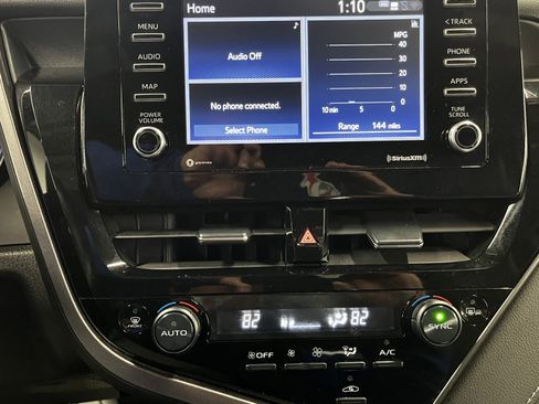 Used 2023 Toyota Camry SE image 31